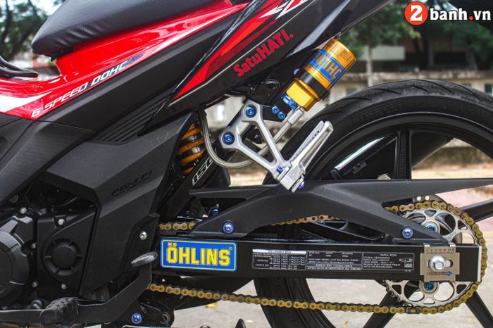 Suspensi belakang diganti dengan shock Ohlins