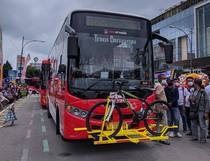 Bus BTS Trans Banyumas resmi dioperasikan pada Minggu (05/12/2021).