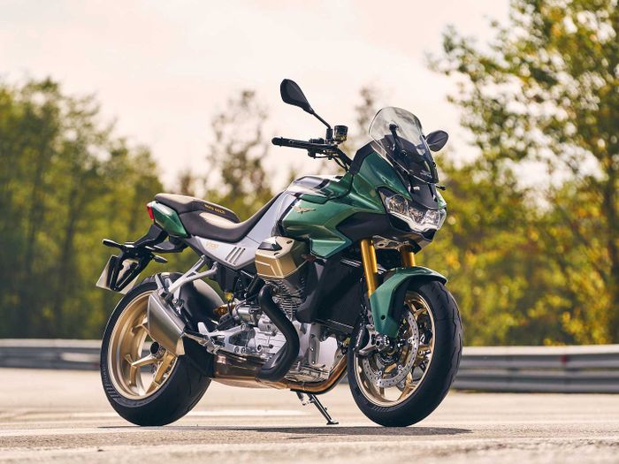 Moto Guzzi V100 Mandello