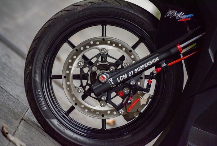 Kaki depannya mendapatkan full upgrade