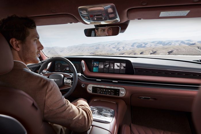 Interior Genesis G90.