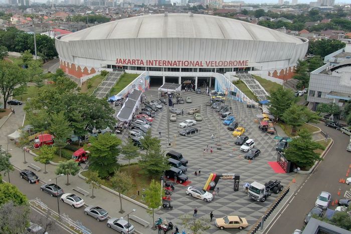 Mercedes-Benz On The Road (MOTR) di Jakarta International Velodrome, Rawamangun, Jakarta Timur, Minggu (12/12/2021)