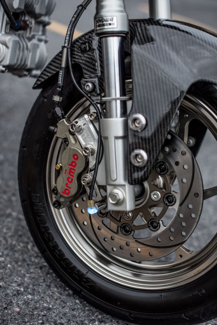 Garpu depan, pelek dan pengereman diganti semua