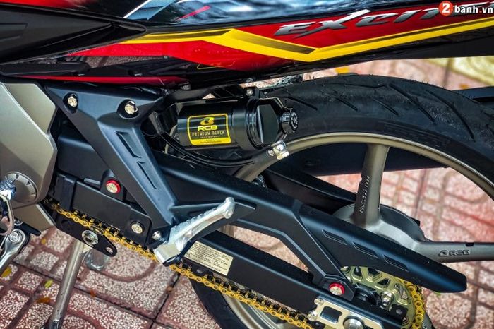 Suspensi belakang diganti dengan shock RCB