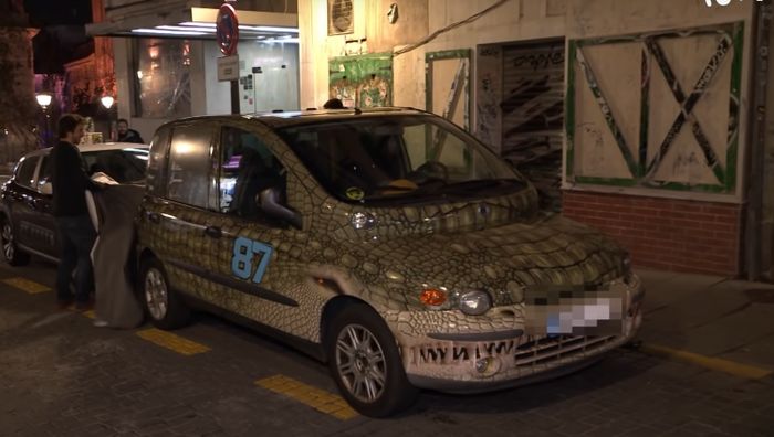 Remy Gardner dikasih Fiat Multipla oleh Movistar