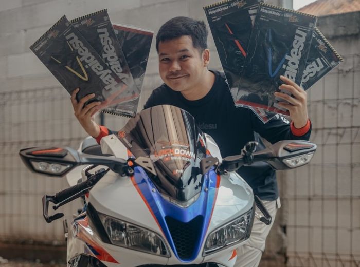 Tank pad Hayaidesu x Mblo Rizki harga promo Rp 100 ribu