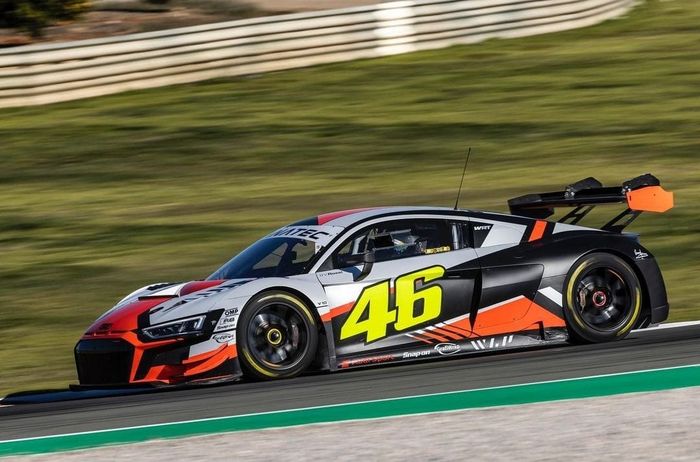 Audi R8 LMS yang dipakai Valentino Rossi ketika test bersama tim WRT