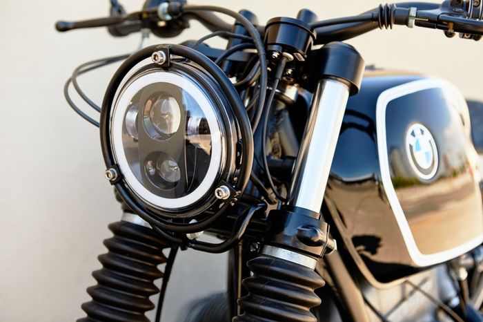 Kokpitnya dibuat lebih minimalis dan modern