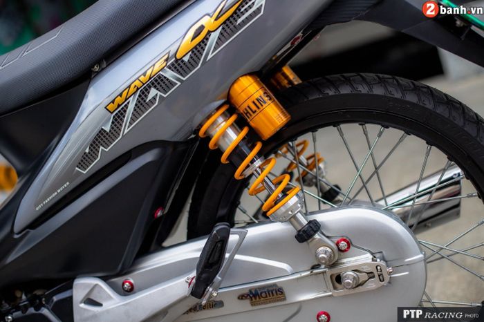 Suspensi belakang diganti dengan shock Ohlins