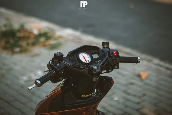 Master pakai produk RCB dan panel speedometer diganti dengan punya Suzuki Satria F150