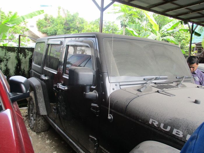 Jeep Rubicon yang dilelang