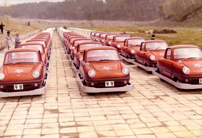 Sebanyak 100 unit Datsun Baby dibuat pada 1965 silam.