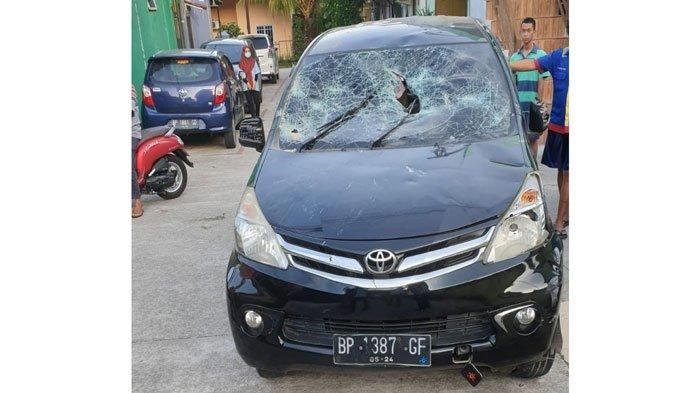 Toyota Avanza yang digunakan maling kucing di Batam untuk kabur