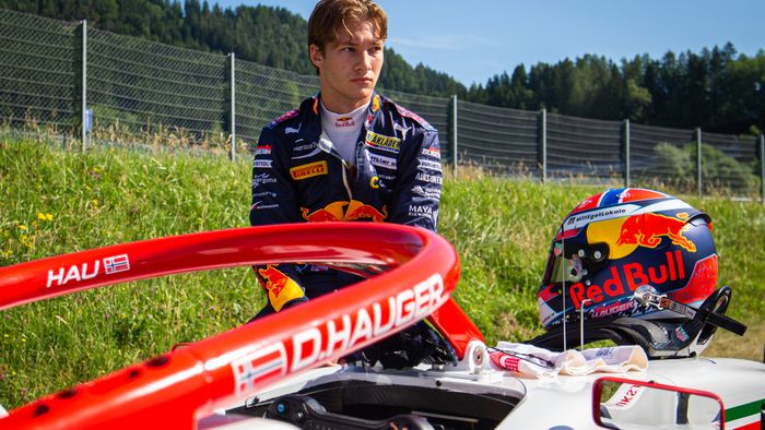 Dennis Hauger pembalap keempat akademi Red Bull di ajang F2 2022