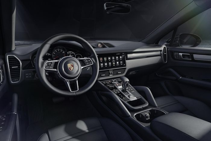 Interior Porsche Cayenne Platinum Edition.