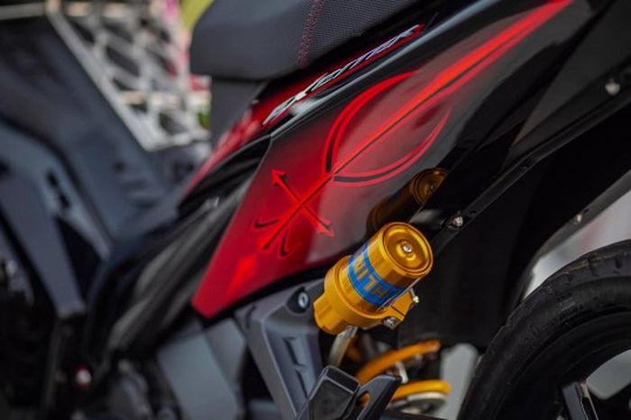 Suspensi belakang sudah memakai shock Ohlins