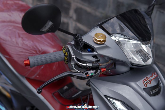 Master rem pakai Brembo RCS dan ada gas spontan aftermarket