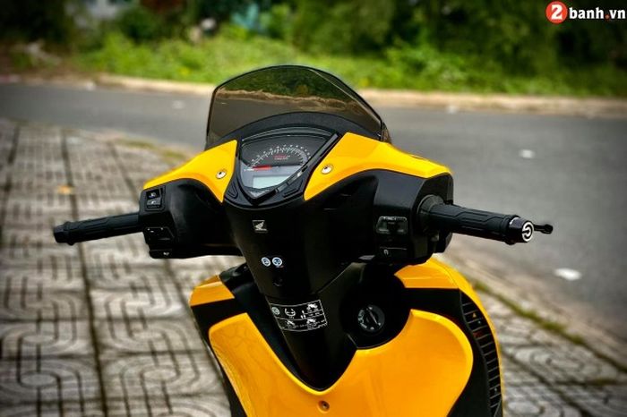 Area kokpit dapat panel speedometer baru