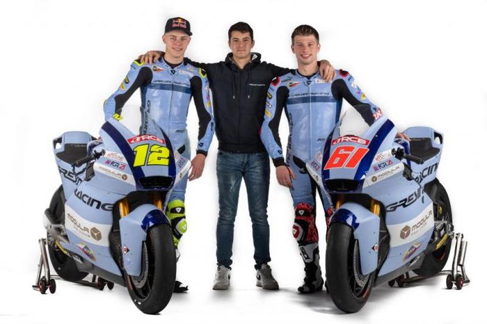 Alessandro Zaccone (kanan) dan Filip Salac duo pembalap Gresini Racing Moto2 2022