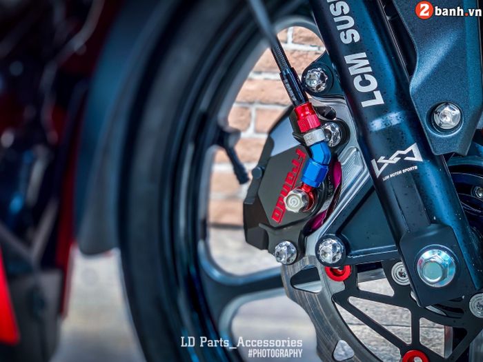 Kaki depannya mendapat upgrade total