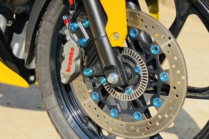 Kaki-kakinya diupgrade jadi lebih kekar