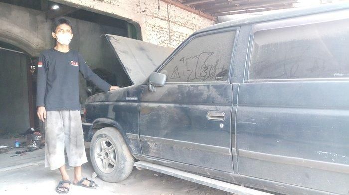 Gempar Aprilianto pemilik bengkel Dinamo Sriwerdari.