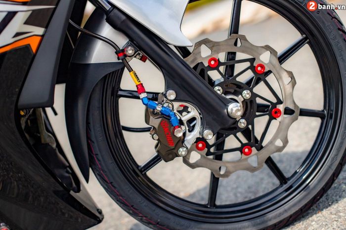 Kaki-kakinya mendapat upgrade yang cukup banyak