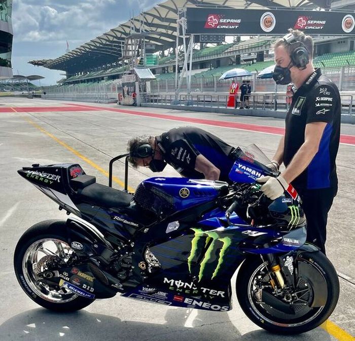 Yamaha coba beberapa part baru di hari pertama tes resmi MotoGP Sepang