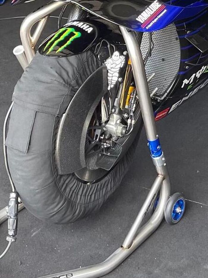 Yamaha coba beberapa part baru di hari pertama tes resmi MotoGP Sepang