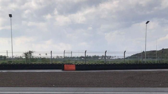 Lokasi grand stand buatan arsitek Prancis