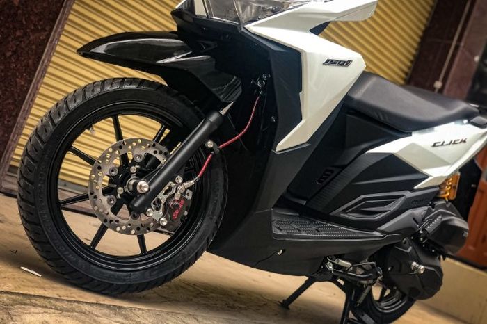 Kaki-kaki mendapatkan pelek dan pengereman baru