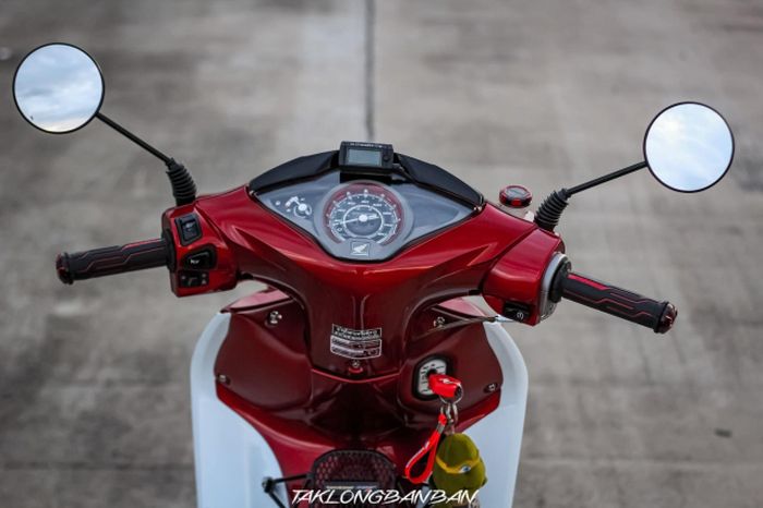 Area kokpit masih cukup standar