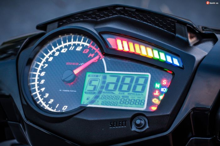 Panel instrumen diganti dengan produk Koso