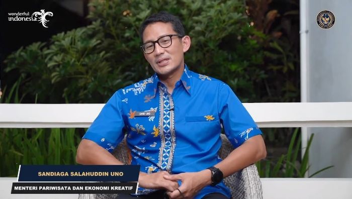 Menteri Pariwisata &amp; Ekonomi Kreatif Republik Indonesia (Menparekraf), Sandiaga Salahuddin Uno, berikan sambutannya dalam acara Road to IIMS Hybrid 2022.