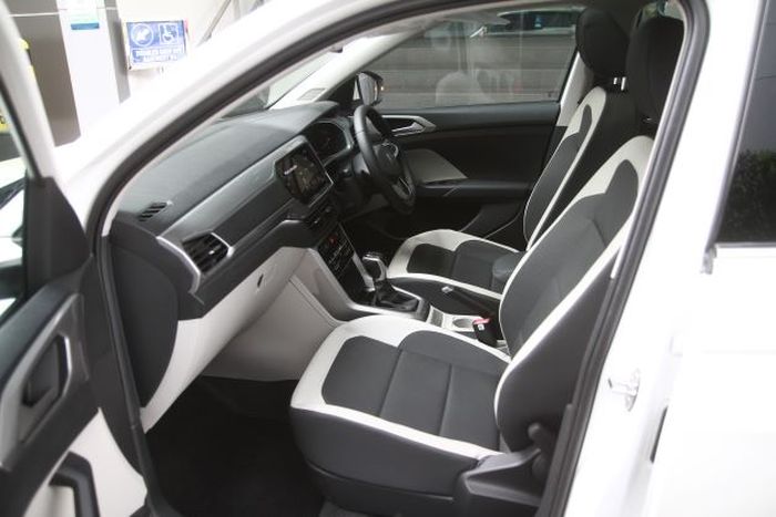 Interior VW T-Cross versi Indonesia
