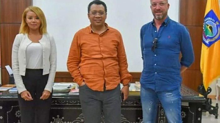 Gubernur NTB, Zulkieflimansyah (tengah) bertemu perwakilan dari F1, Gerwin Beran (kanan)