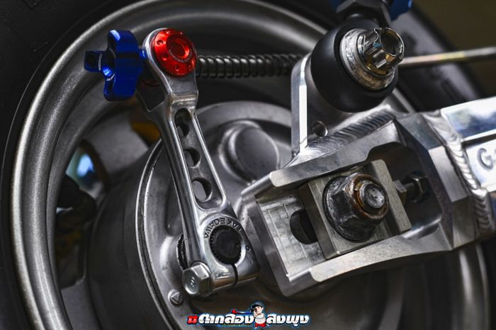 Rem belakang masih bermodel tromol