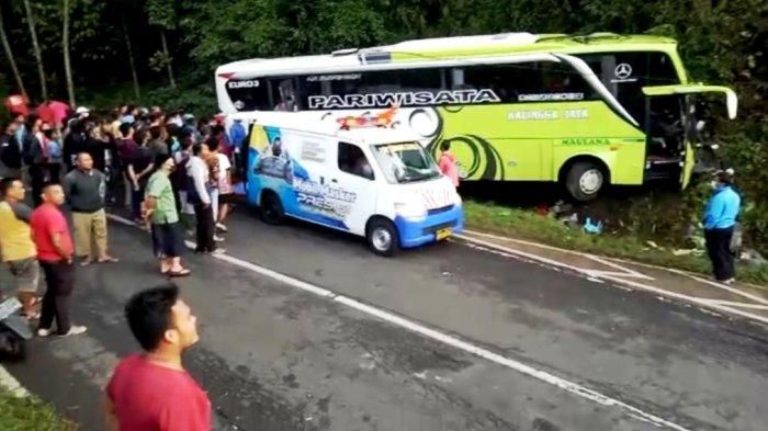 Kecelakaan lalu lintas tunggal Bus Pariwisata PO Kalingga