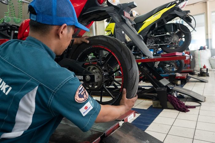 Suzuki menjamin kemudahan dalam perawatan di jaringan bengkel resmi Suzuki
