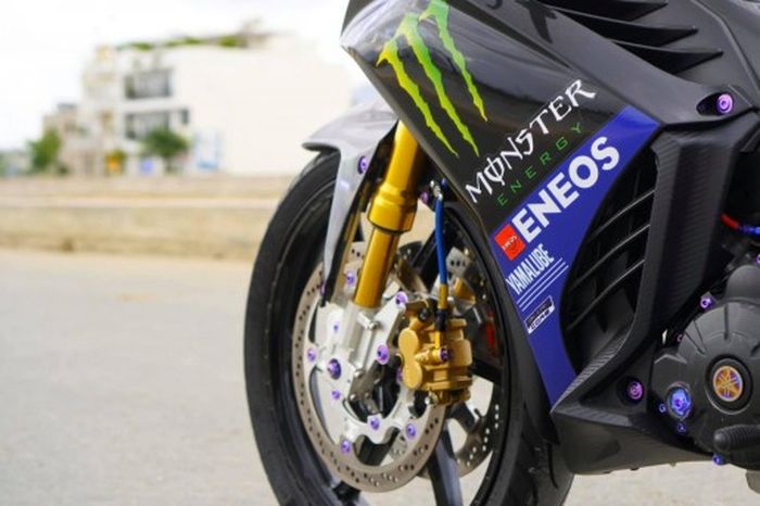 Kaki depannya mendapat full upgrade