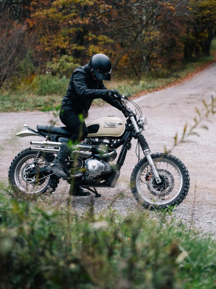 Triumph Scrambler yang bertampang keren dan lawas
