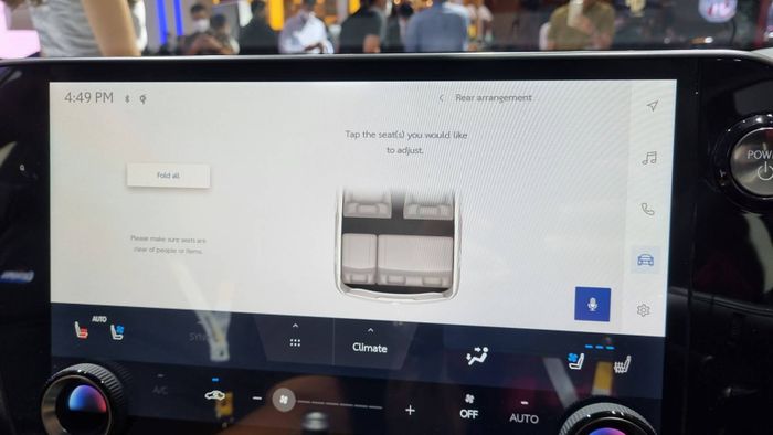 Fitur Rear Arrangement pada Lexus NX 350h.