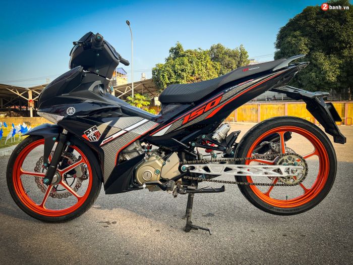 Swingarm dan suspensi belakang diganti semua