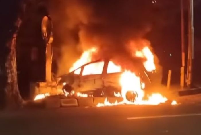 Pengemudi Honda Jazz terbakar di Kebayoran Baru, Jakarta Selatan ternyata buronan Polisi