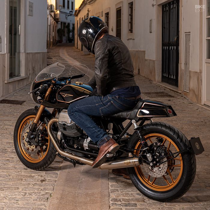 Moto Guzzi Mille GT cafe racer klasik yang mempesona