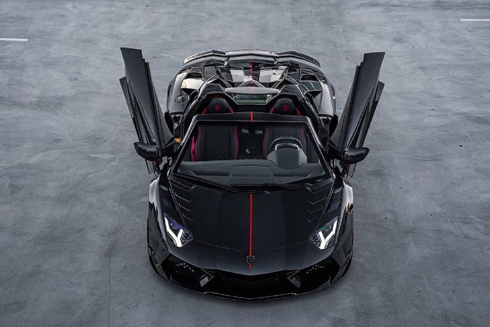 Modifikasi Lamborghini Aventador S full bodi serat karbon 
