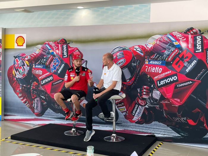 Jack Miller, Pebalap MotoGP Tim Ducati Lenovo yang Sedang Berada di Sirkuit Mandalika, Lombok, Nusa Tenggara Barat