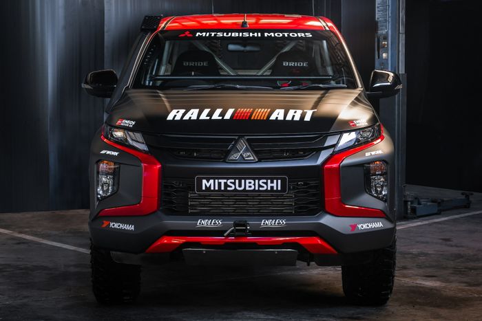 Modifikasi Mitsubishi Triton dipersiapkan untuk ajang Asian Cross-Country Rally 2022