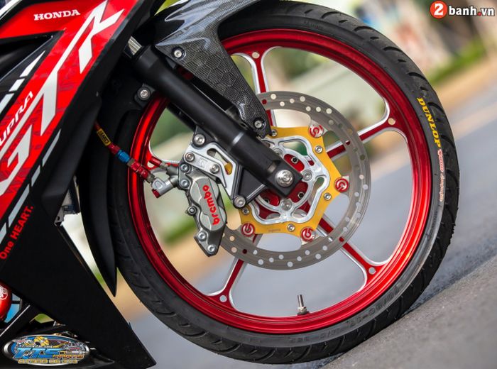 Kaki depannya dapat pelek dan pengereman baru