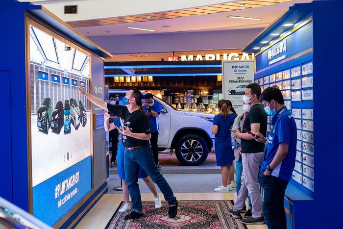 Pameran OLX Autos Spot 